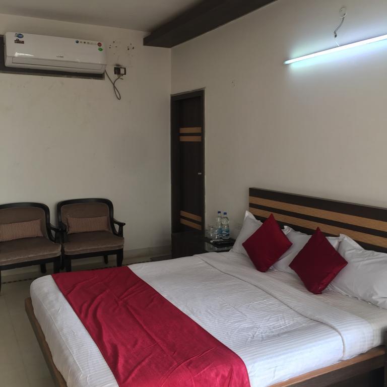 Belmont Puri Villa Exterior photo