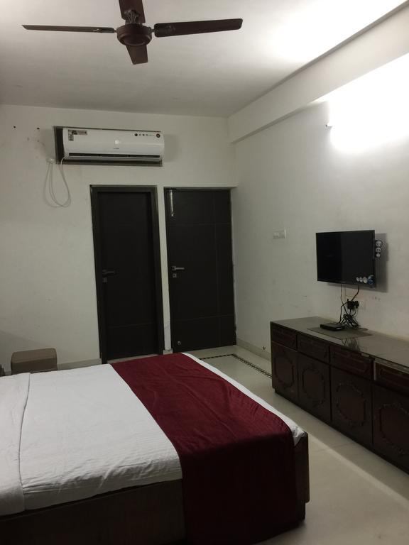 Belmont Puri Villa Exterior photo